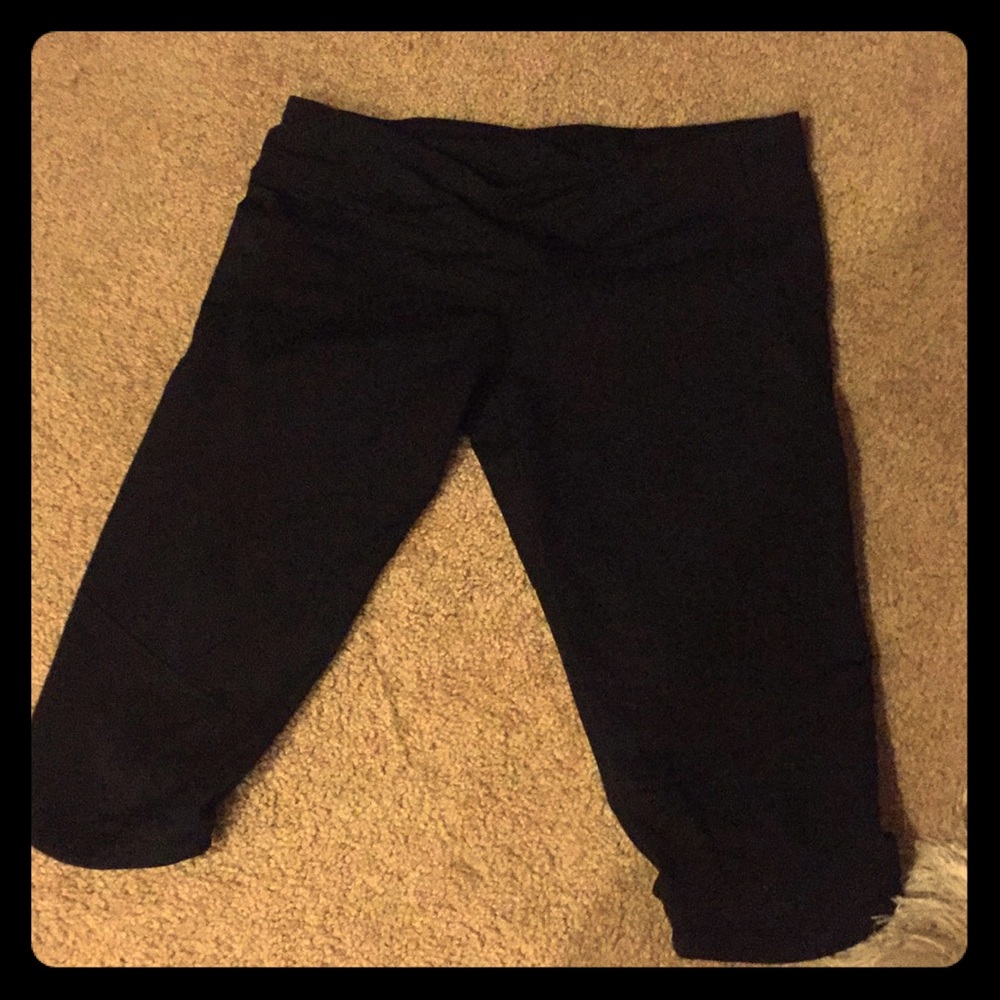 Lululemon crops